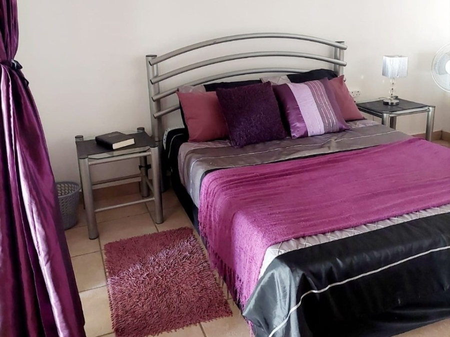 5 Bedroom Property for Sale in Oranjeville Free State